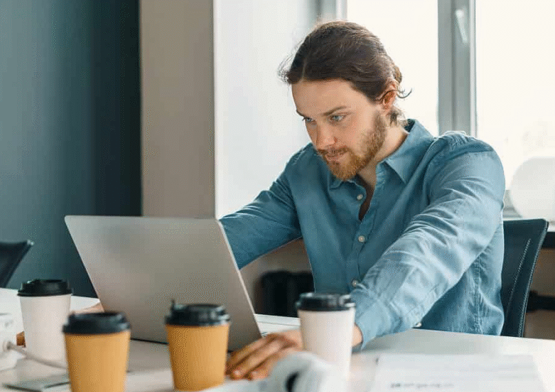 Managing Digital Overload in a Tech-Driven World